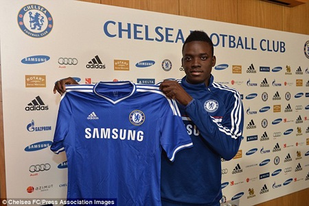 Chelsea chính thức sở hữu “thần đồng” Bertrand Traore