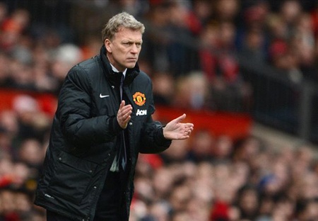 Đoàn quân của David Moyes càng xa dần top 4