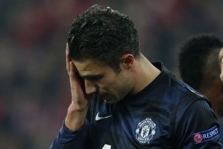 Van Persie đã xin lỗi vì những lời phát biểu sau trận đấu với Olympiakos