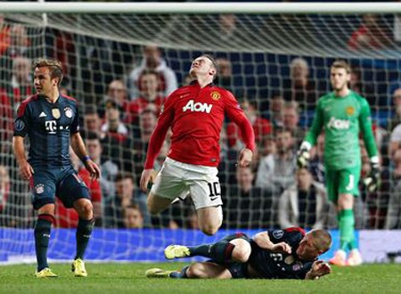 Guardiola cho rằng Schweinsteiger không xứng
đáng bị đuổi