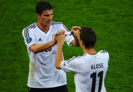 Đội tuyển Đức công bố danh sách sơ bộ dự World Cup - 1 Mario Gomez
bị gạch tên trong danh sách dự World Cup 2014