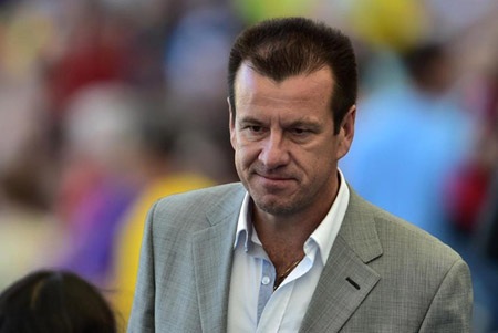 Carlos Dunga chính thức trở thành HLV đội tuyển Brazil - 1 Dunga chính thức được bổ nhiệm làm HLV ĐT Brazil