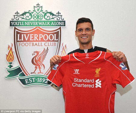Lovren
chính thức gia nhập Liverpool