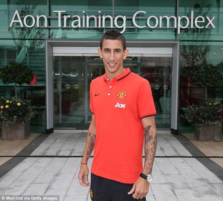 Chùm ảnh: Di Maria rạng rỡ trong lễ ra mắt MU - 4 ĢDi
