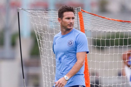Man City chính thức sở hữu Frank Lampard - 1 Lampard sẽ
thi đấu cho Man City trong 6 tháng