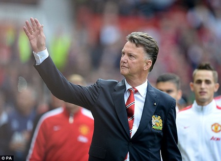 Van Gaal đã sử dụng 33 cầu thủ ở mùa giải này - 1 Van Gaal sử dụng 33 cầu thủ sau 5 trận đấu vừa qua
