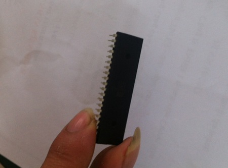 IC giả mà các cơ sở kinh doanh xăng dầu lắp đặt để ăn bớt xăng dầu bán cho khách.