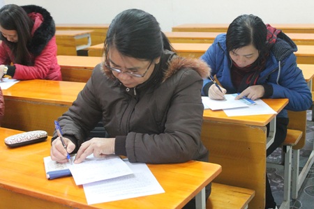 Thực hiện Thông tư 30, giáo viên phải... tập viết chữ đẹp - 3 Toàn thể giáo viên, dù mới vào nghề hay công tác lâu năm đều phải trải qua cuộc thi bắt buộc này.
