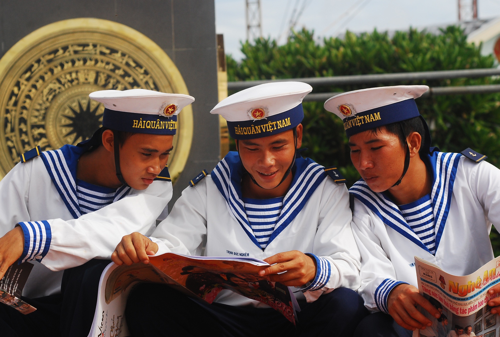 Người Nghệ với Hoàng Sa - Trường Sa - 2 Lính Nghệ ở Trường Sa (ảnh Hoàng Trần).