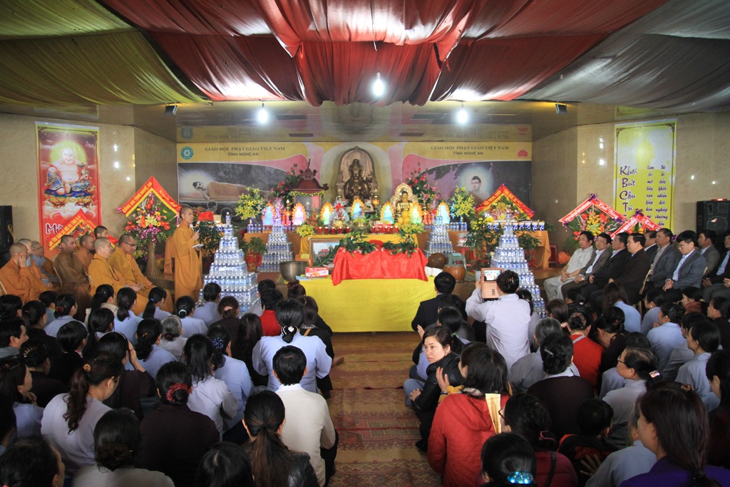 Nghi lễ đề cao sự học ở chùa Đại Tuệ - 2 Ai cũng mong mỏi một năm học hành tấn tới, thi cử đỗ đạt.