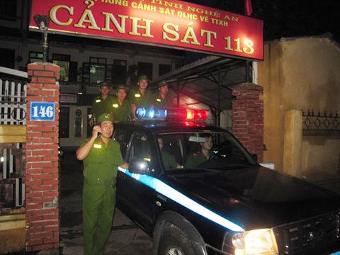 Lực lượng cảnh sát 113 Nghệ An xuất kích thực hiện nhiệm vụ từ tin báo của người dân.