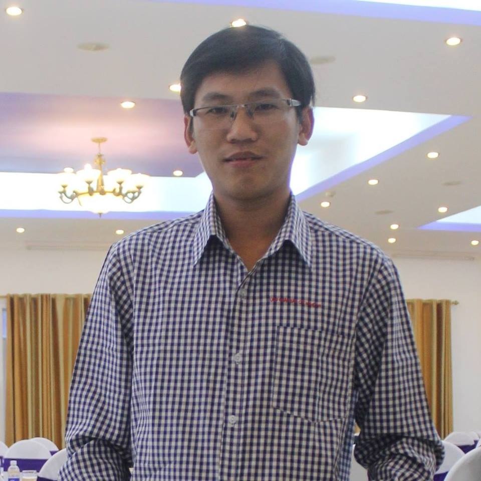 Dọc đường tác nghiệp và những câu chuyện cười ra nước mắt - 3 Phóng viên Phạm Hòa.