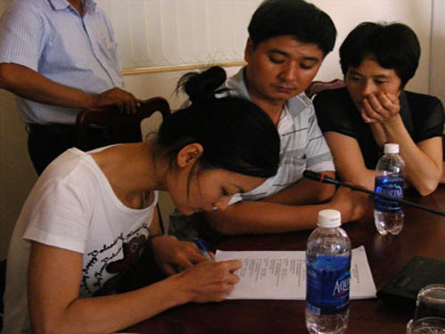 Thân nhân nạn nhân Trung Quốc đồng ý nhận 1,4 tỷ đồng bồi thường  - 1 Thân nhân nạn nhân Trung Quốc đồng ý nhận 1,4 tỷ đồng bồi thường  - 1