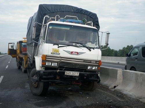 "Giải mã tử thần" trên cao tốc Trung Lương  - 1
