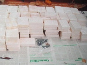 Lào Cai bắt đầu xử vụ mua bán hơn 22kg heroin - 1