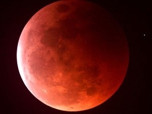 Đón xem mặt trăng màu đỏ đêm 10/12 tới - 1