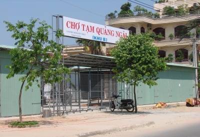 Hôm nay khánh thành chợ tạm Quảng Ngãi - 1 Hôm nay khánh thành chợ tạm Quảng Ngãi - 1
