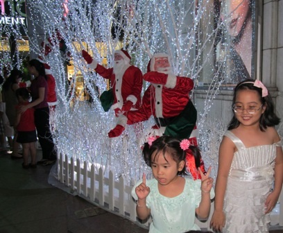 Trời càng về đêm, ánh sáng lung linh càng làm say lòng người: