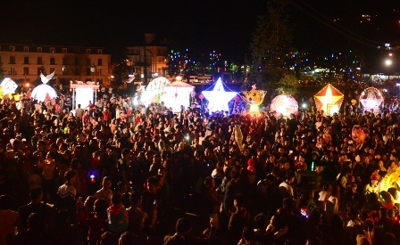 Sa Pa tưng bừng đêm hội hoa đăng