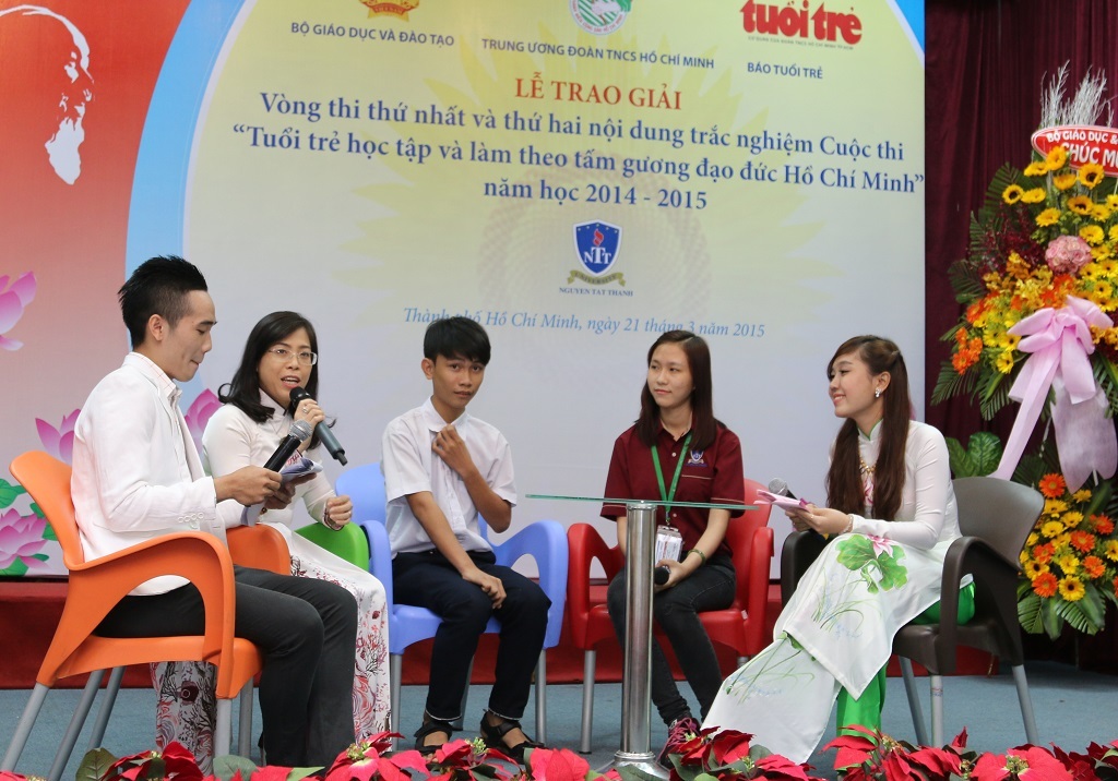 Hơn 40.000 bạn trẻ dự thi học tập và làm theo tấm gương đạo đức Hồ Chí Minh - 1 Hơn 40.000 bạn trẻ dự thi học tập và làm theo tấm gương đạo đức Hồ Chí Minh