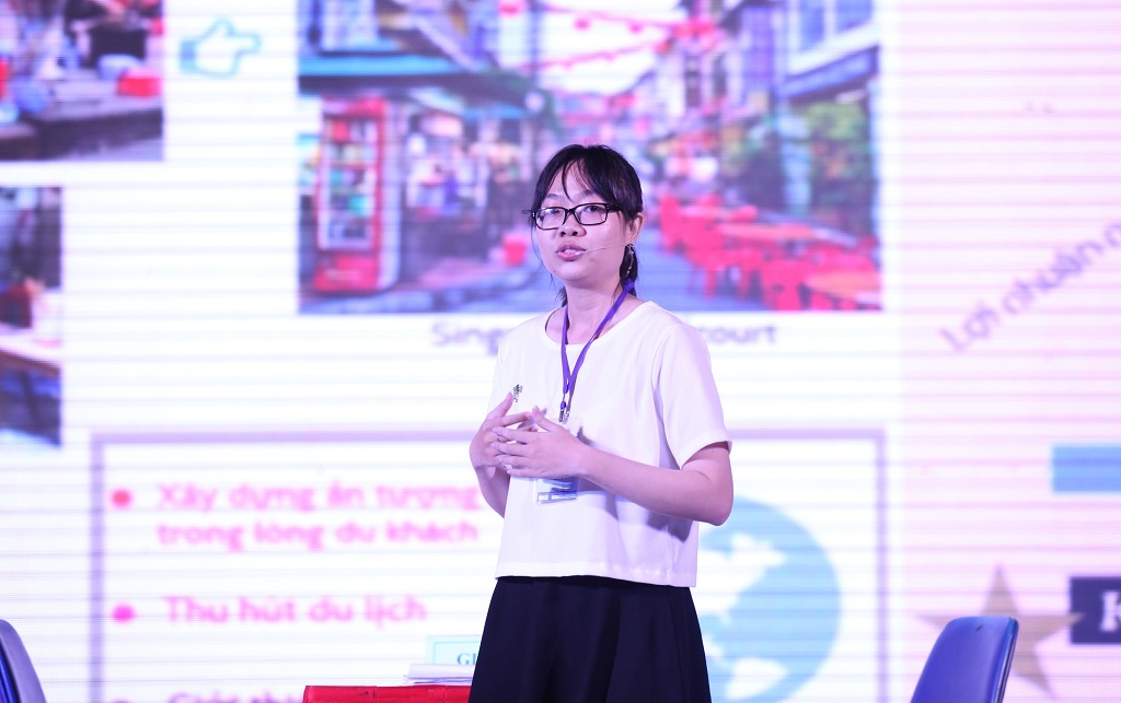 Quán quân cuộc thi “Thực hiện ước mơ” nhận học bổng hơn 1,2 tỷ đồng - 1 Thiên Ân trong phần thi hùng biện sáng 11/4.
