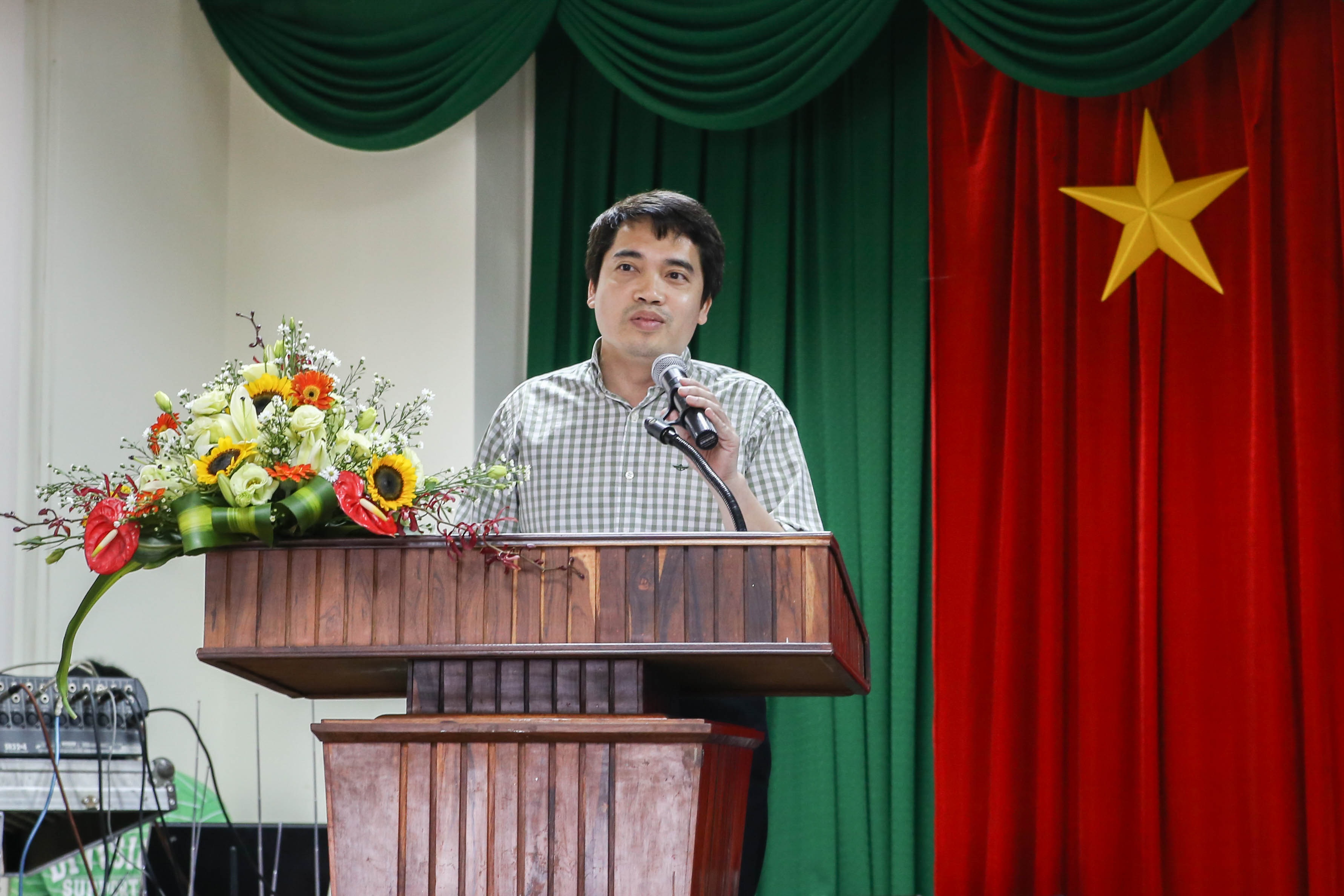 Phát động NTĐV 2015: Sức trẻ hãy sáng tạo để đóng góp cho cộng đồng - 5 Sức trẻ hãy sáng tạo để đóng góp cho cộng đồng