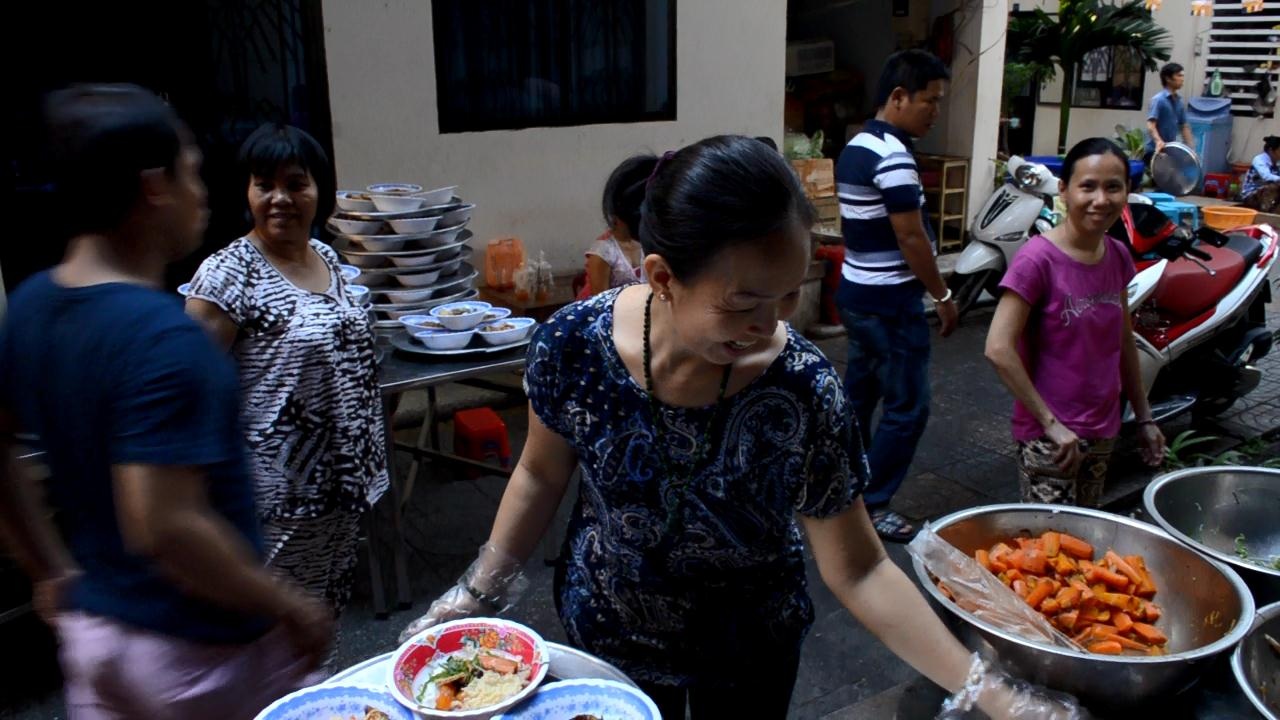 Thanh tịnh nơi hẻm..."thiền" - 5 Những người đến ai cũng mang theo nụ cười trên môi...