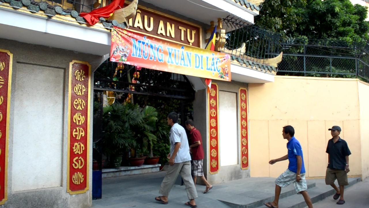 Thanh tịnh nơi hẻm..."thiền" - 3 Nơi tìm đến những mảnh đời bất hạnh