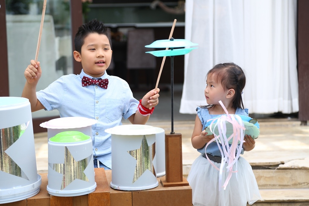 Nhạc kịch với dàn sao “khủng” được công diễn vào Ngày Gia đình Việt Nam - 2 Hậu trường của gia đình ca sĩ Hoàng Bách trong chương trình