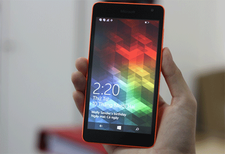 Lumia 535 - điện thoại giá ổn, chuyên selfie