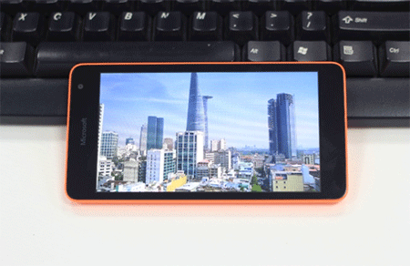 Lumia 535 - điện thoại giá ổn, chuyên selfie