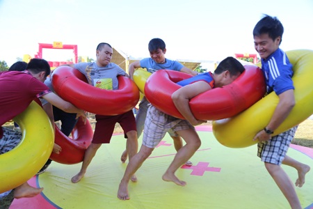 Sponsor-athon 2014: Ngày hội vận động vui nhộn đầy thú vị! - 2 Thử thách vượt núi nhân tạo với độ ca