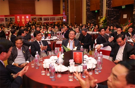 Nam Dược đón nhận Huân chương Lao động Hạng Ba - 3 Lễ đón nhận Huân Chương Lao Động Hạng Ba và kỷ niệm 10 năm thành lập