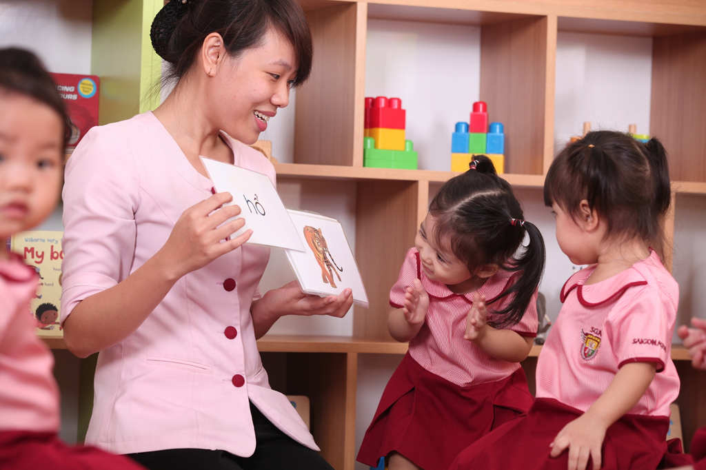 Giáo dục đầu đời: Học lý thú, chơi bổ ích - 1 Phát triển đồng bộ ngôn ngữ thính giác (nghe)