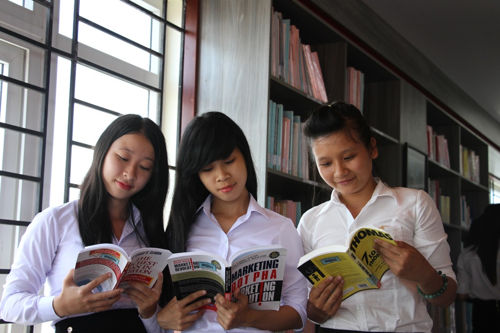 Nghề PR: Độ “nóng” chưa bao giờ giảm - 4 Năng động, giao tiếp tốt, chuyên môn vững vàng là những yếu tố quyết định