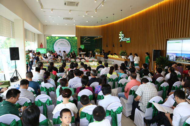 Sự kiện bán hàng của PhoDong Village thu hút khoảng 150 khách