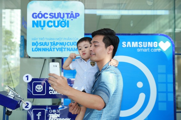 Trải nghiệm dịch vụ chăm sóc khách hàng "đẳng cấp" của Samsung - 7 Cùng chia sẻ hình selfie với “Thư viện nụ cười”, MC Phan Anh cho biết