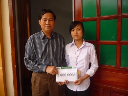 Chắp cánh ước mơ cho cô bé mồ côi - 1