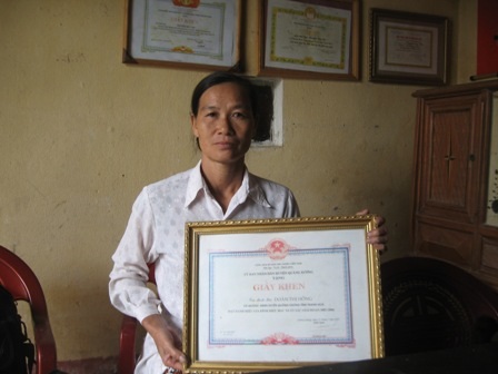 Nghị lực người phụ nữ tảo tần nuôi 3 con vào ĐH - 2