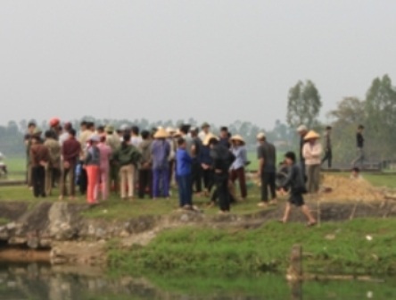 Đi chăn trâu, một thanh niên bị chết đuối - 1 Đi chăn trâu, một thanh niên bị chết đuối