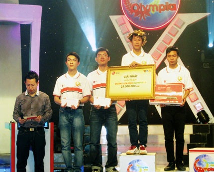 Thí sinh đầu tiên của Quảng Ninh vào chung kết “Đường lên đỉnh Olympia” - 2 Thí sinh đầu tiên của Quảng Ninh vào chung kết “Đường lên đỉnh Olympia” - 2