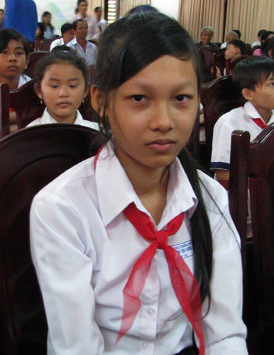 Những nữ sinh tuổi teen nhà nghèo học giỏi - 1 Những nữ sinh tuổi teen nhà nghèo học giỏi - 1