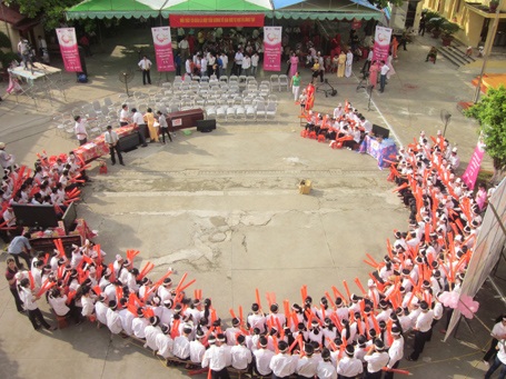 Cuồng nhiệt cổ vũ thí sinh Đường lên đỉnh Olympia 2011  - 28