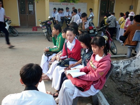 Đề Toán không khó, thí sinh xong sớm - 7