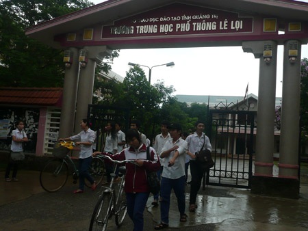 Đề Anh vừa tầm, thí sinh phấn khởi - 17