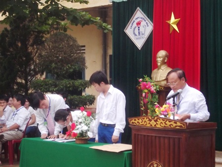 Sáng nay, hơn 1 triệu thí sinh bắt đầu thi tốt nghiệp THPT - 7