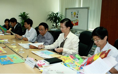 “Ý tưởng trẻ thơ 2011”: Con số kỷ lục 202.605 bức tranh từ 63 tỉnh thành - 4 “Ý tưởng trẻ thơ 2011”: Con số kỷ lục 202.605 bức tranh từ 63 tỉnh thành - 4