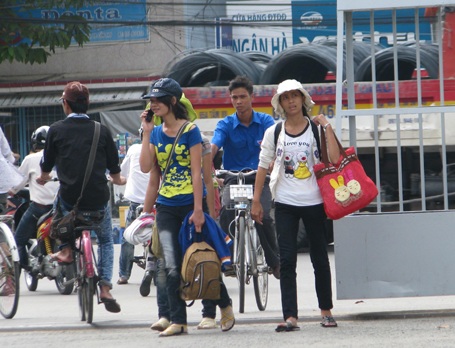 Sĩ tử ồ ạt đổ về ĐH Cần Thơ dự thi đợt 2 - 1