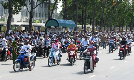 Gần 700 ngàn thí sinh dự thi môn đầu tiên - 3