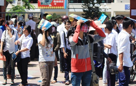 Đề môn Hóa nhẹ nhàng hơn Toán, Lý - 2 Đề môn Hóa nhẹ nhàng hơn Toán, Lý - 2